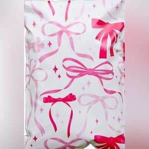 25 bow 🎀🎀🎀 poly mailers